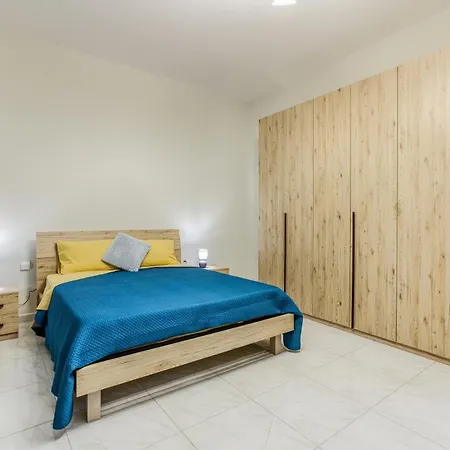 Apartmán Authentic 3br In The Charming Town Of M'xlokk By 360 Estates Marsaxlokk
