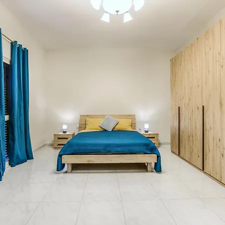 Authentic 3br In The Charming Town Of M'xlokk By 360 Estates 마르사실로크