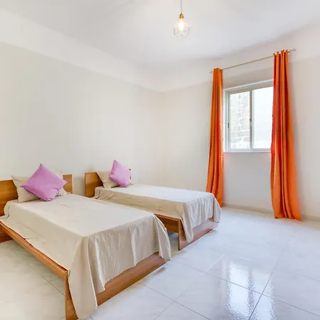 Authentic 3br In The Charming Town Of M'xlokk By 360 Estates 아파트