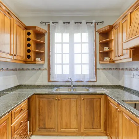 Authentic 3br In The Charming Town Of M'xlokk By 360 Estates شقة